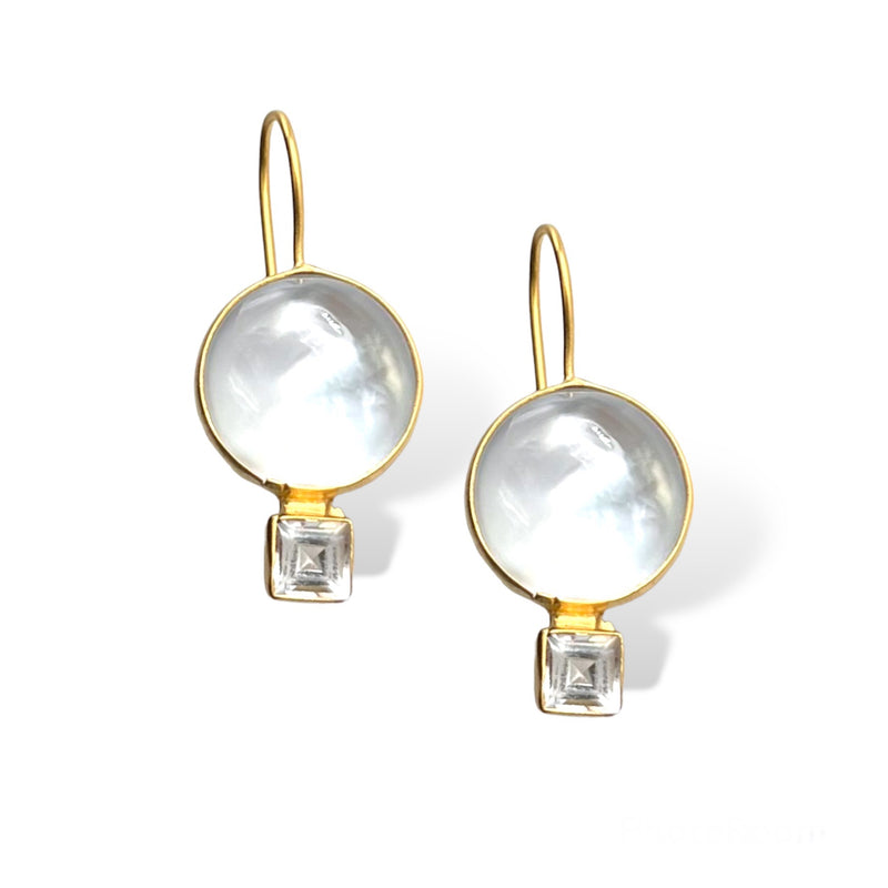 Middie Earring, Pearl and Topaz