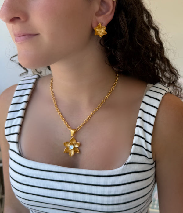 Sweet Magnolia Earring