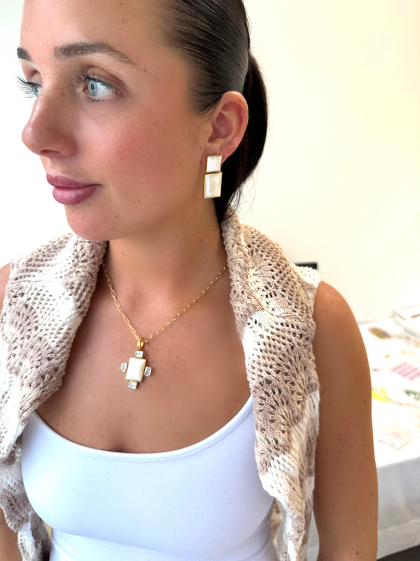 Pearl Block Topaz Necklace